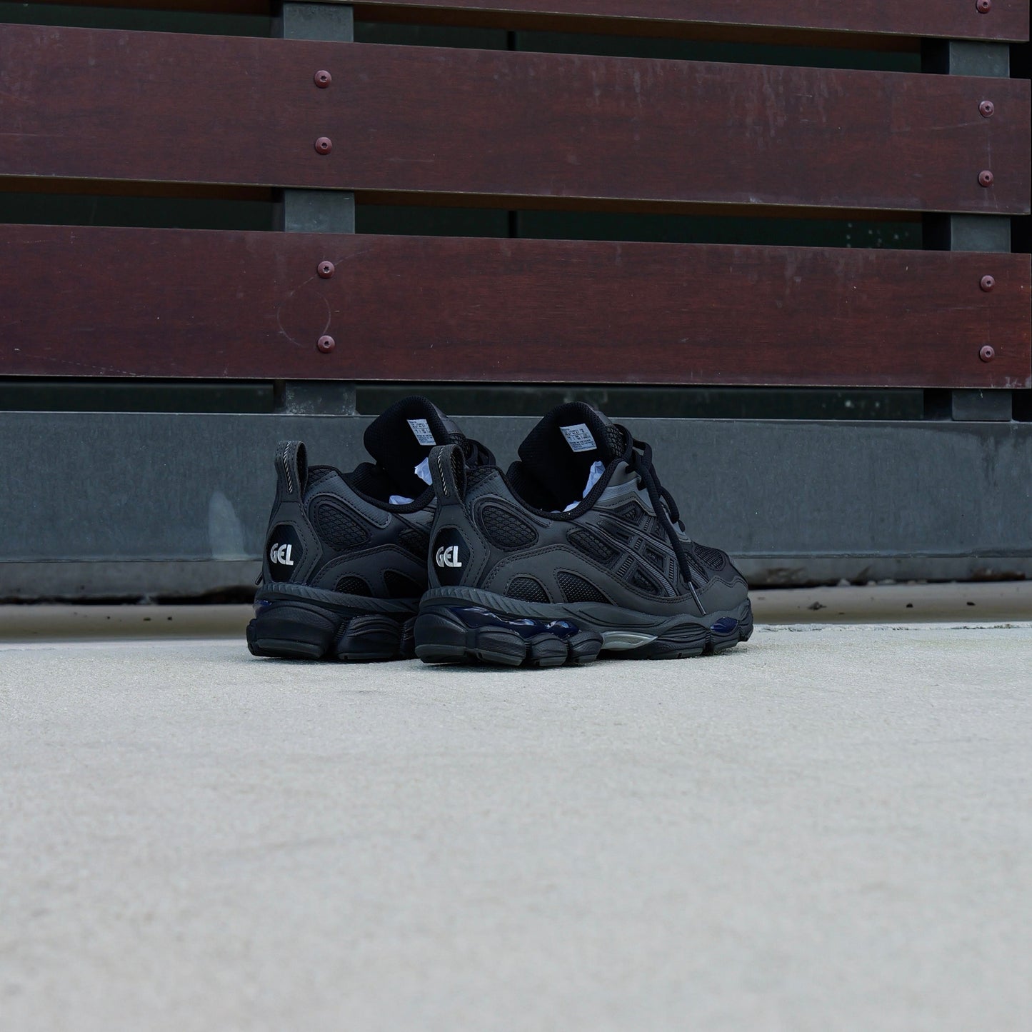 Mens Asics Gel-NYC RGD (Black /Graphite Grey)