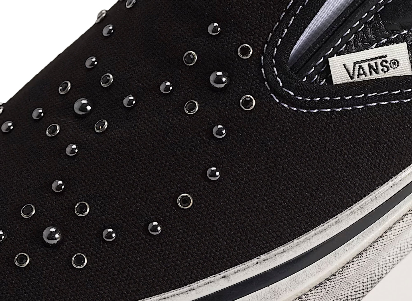 Vans LX Classic Slip-On 98 Pearlized in Black