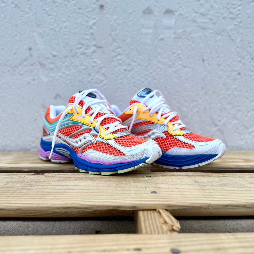 Mens Saucony ProGrid Omni 9 (Orange/Multi)
