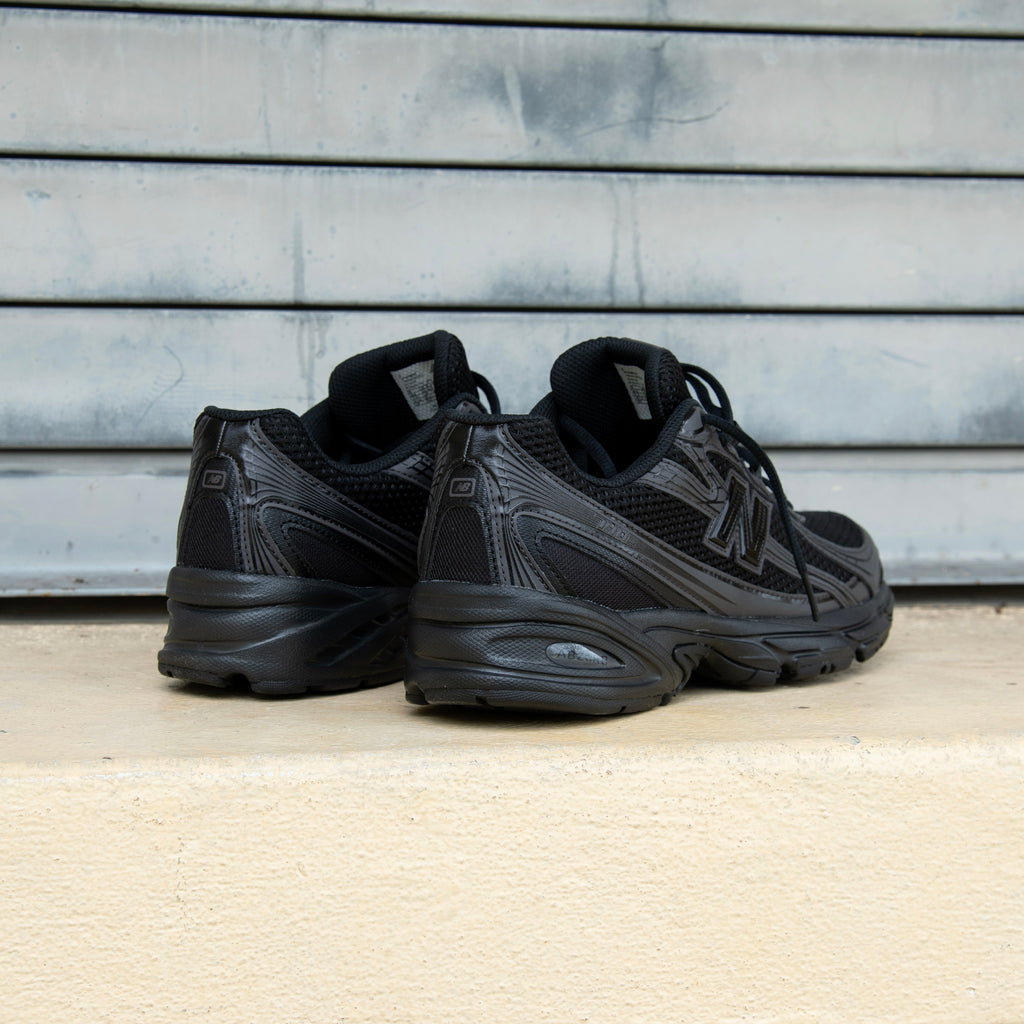 Mens New Balance 740 (Black/Black) - U740B02