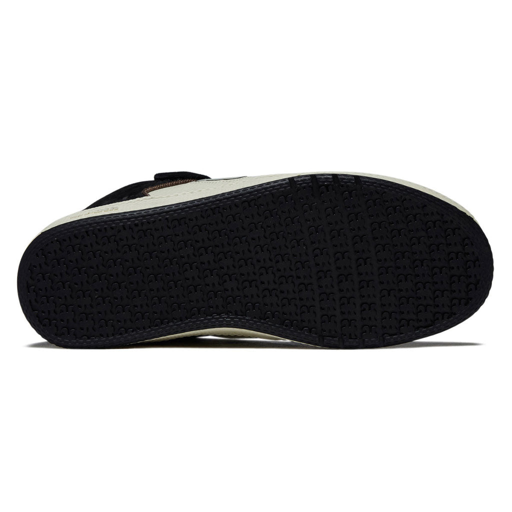 IPath Grasshopper Shoes - Black Suede/Cream