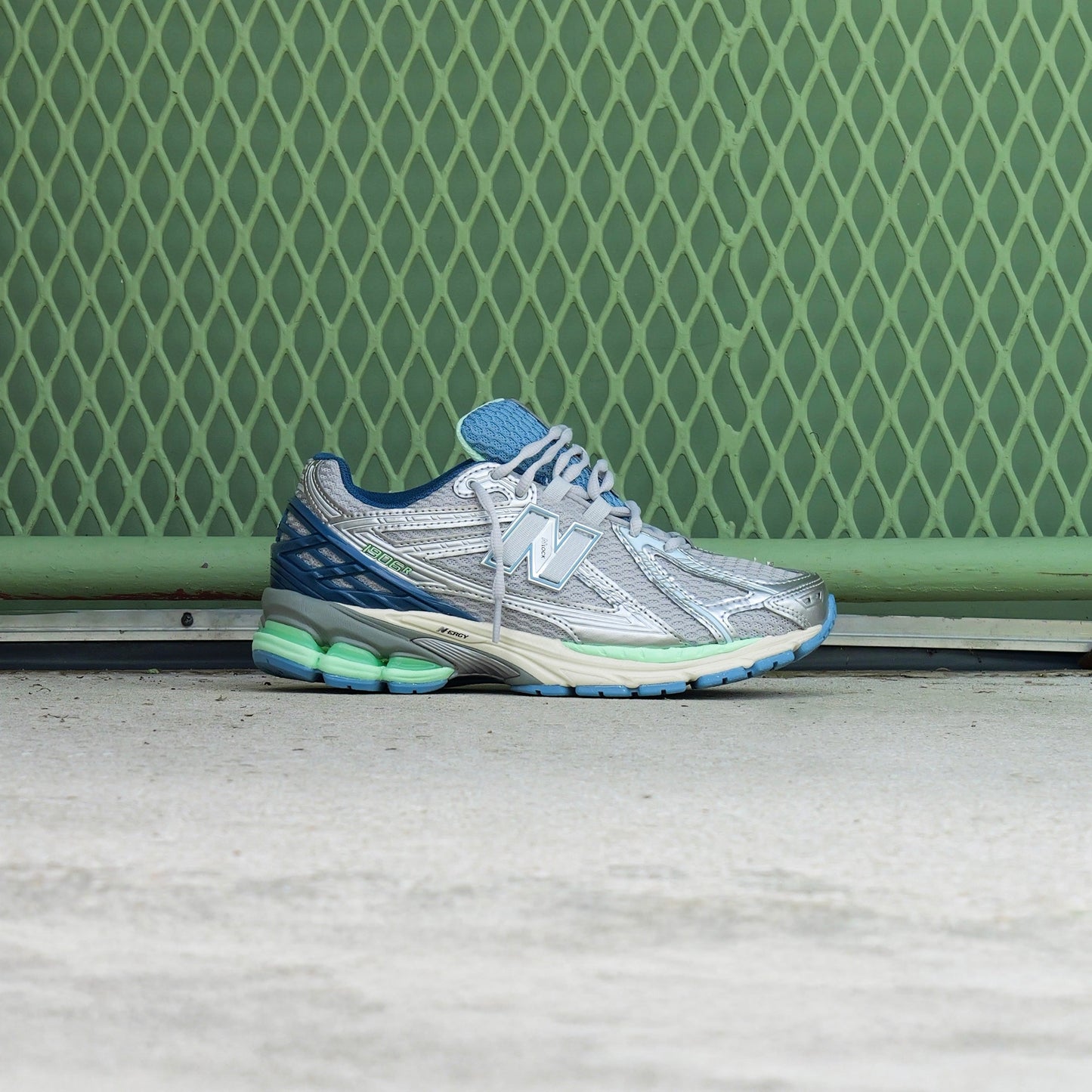 Mens New Balance 1906 (Silver Metallic/Still Water) U1906RCR