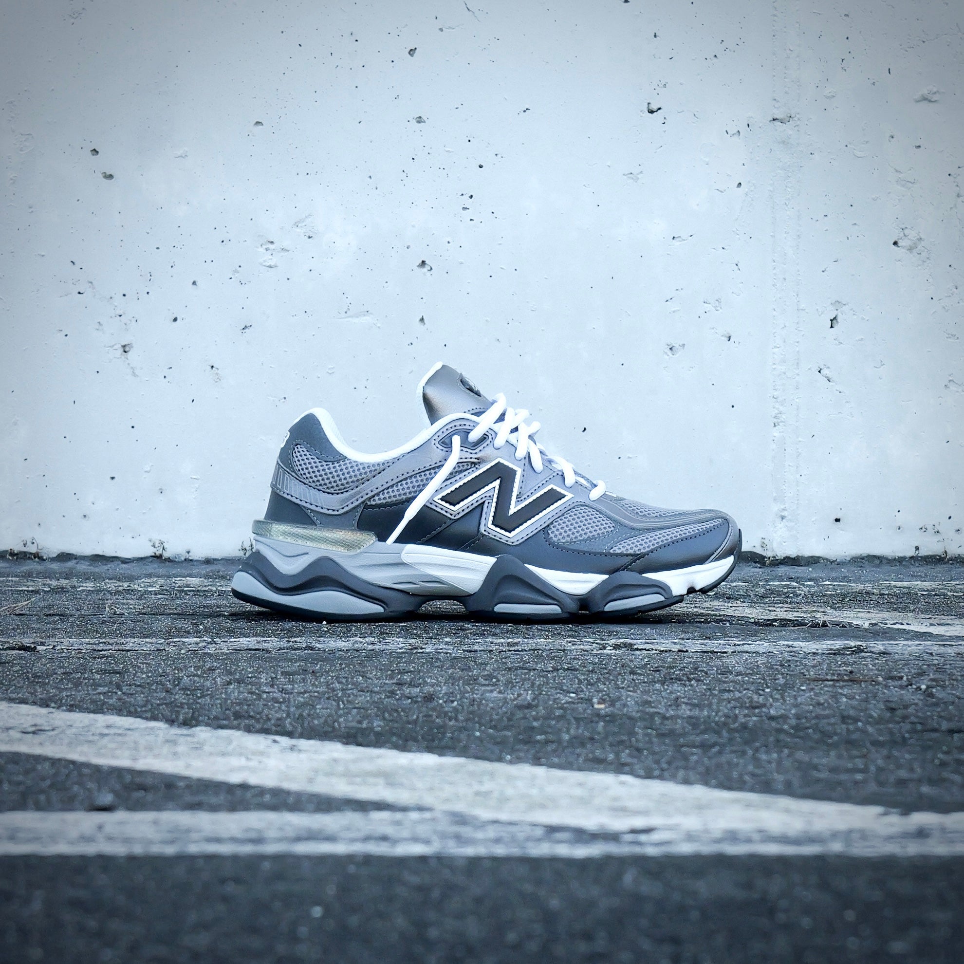 Mens New Balance 9060 (Cool Grey)-U906051K