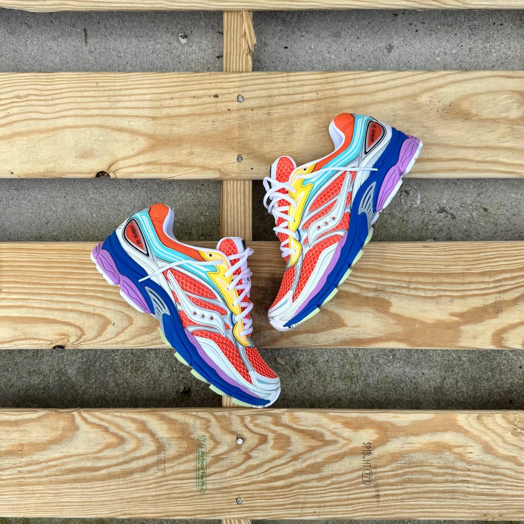 Mens Saucony ProGrid Omni 9 (Orange/Multi)