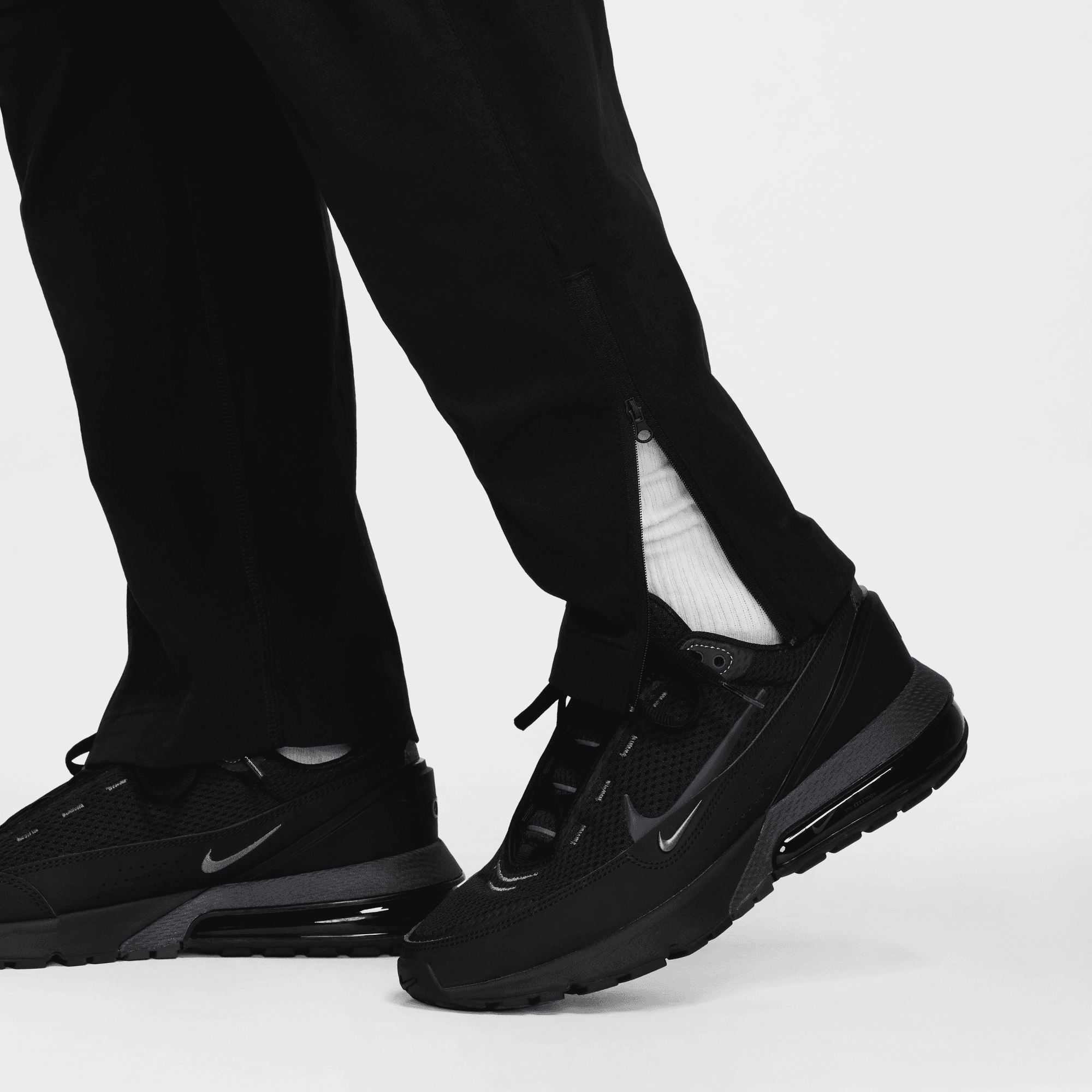 Men's Nike Tech Woven Pants