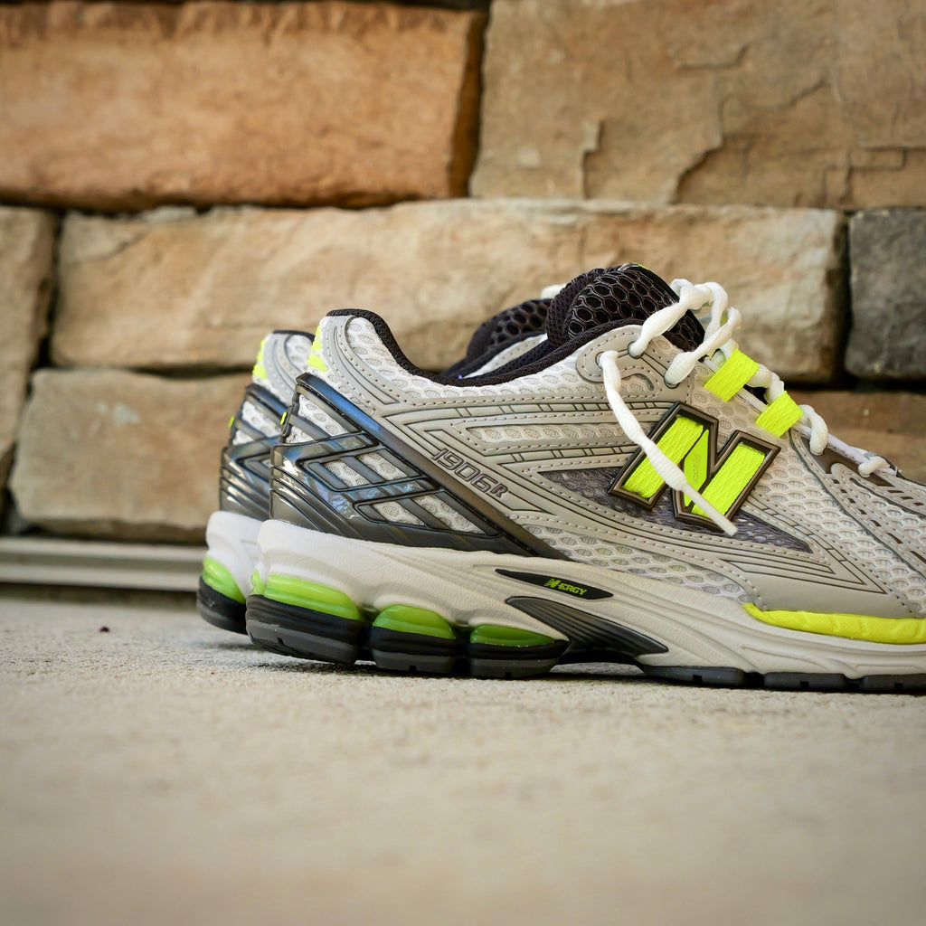 Mens New Balance 1906R (Grey/Green) U190652H