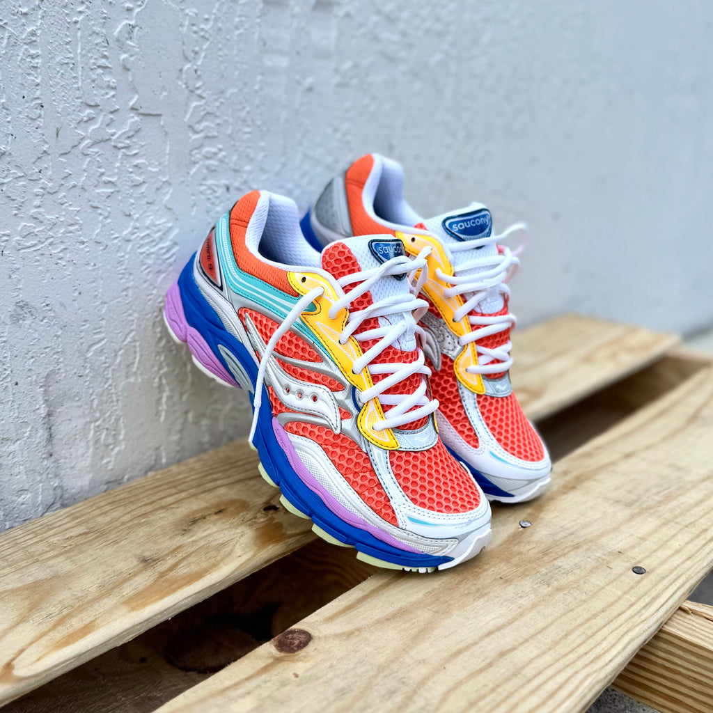 Mens Saucony ProGrid Omni 9 (Orange/Multi)