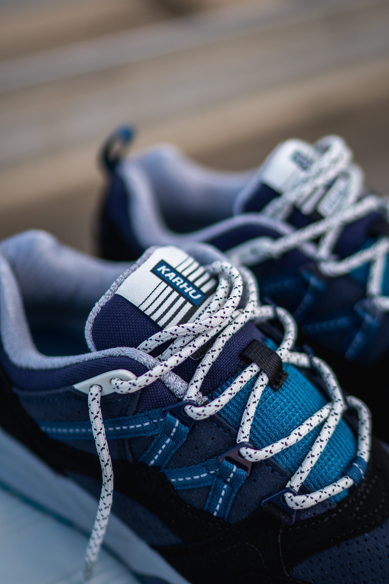 Mens Karhu Fusion 2.0 (Jet Black/Lagoon)