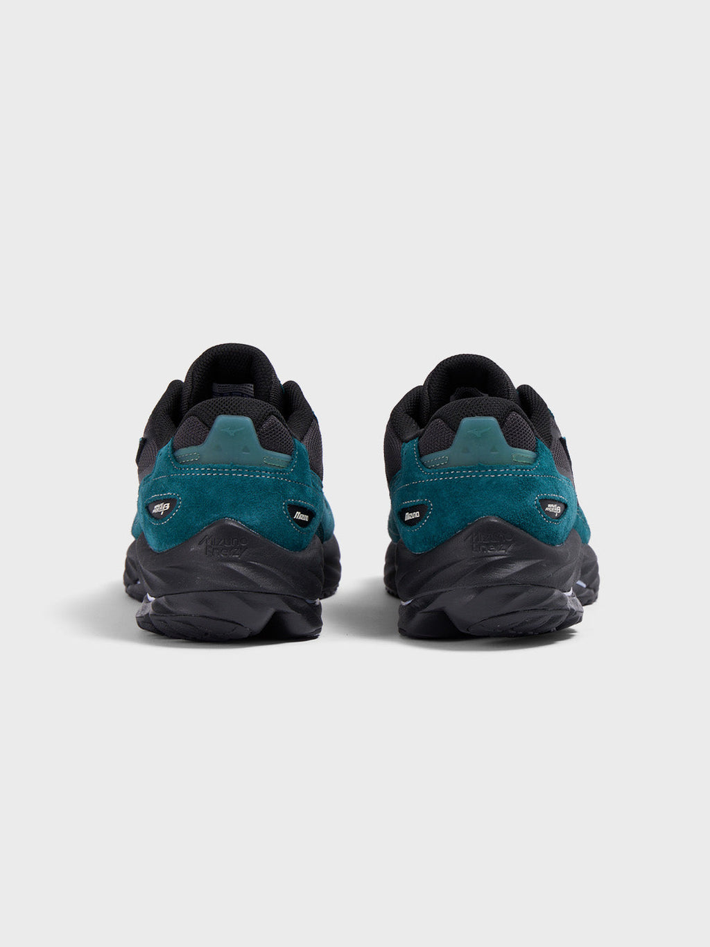 Mizuno Wave Rider Beta Sneakers | Black/Deep Teal