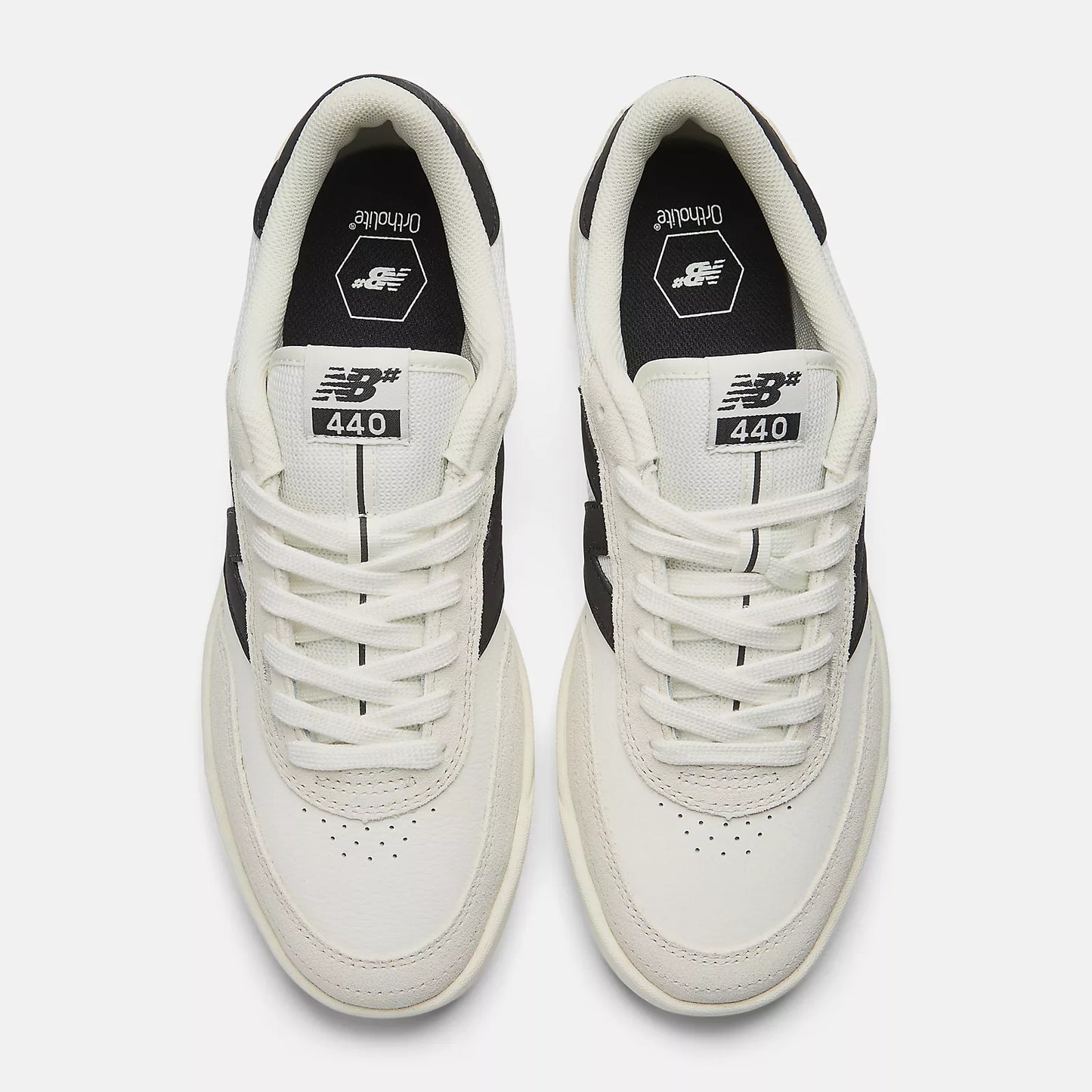 New Balance Numeric 440 V2 WIDE Sea Salt/Black Shoes