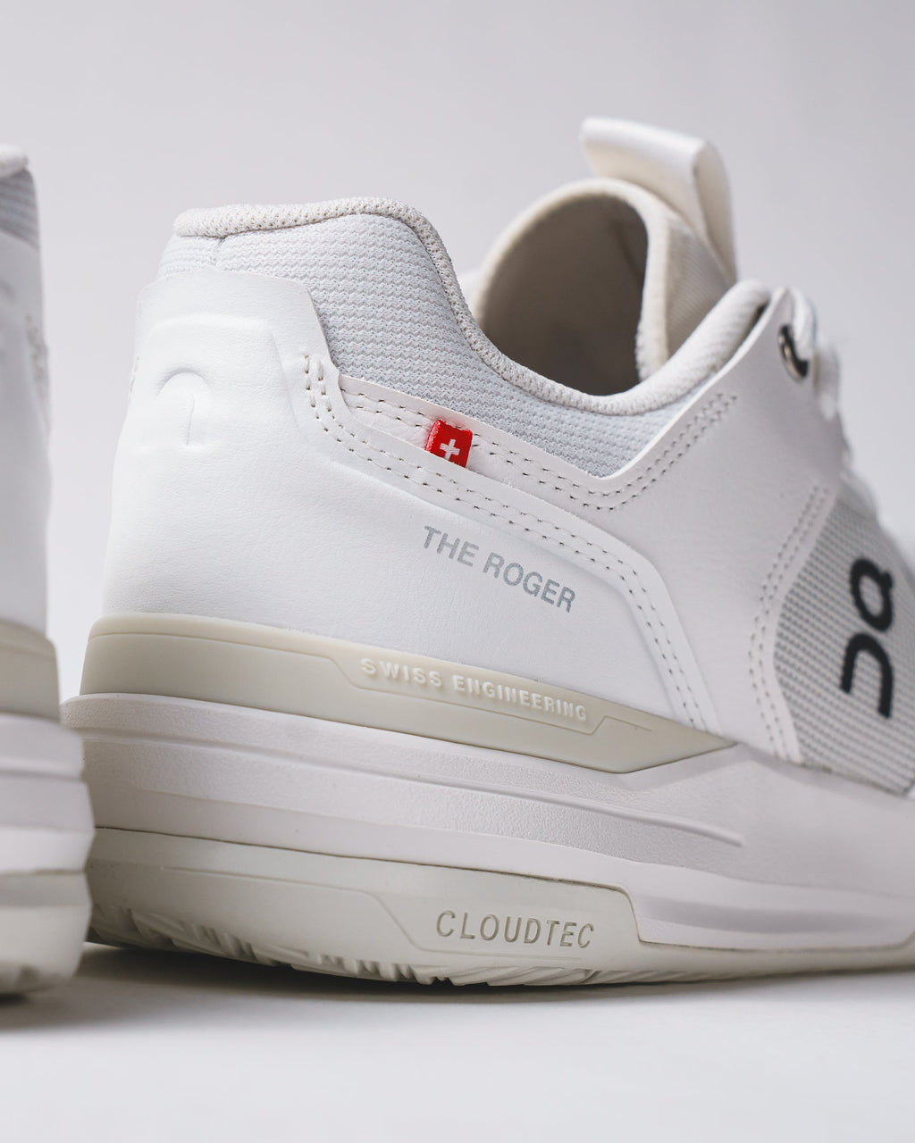 ON Men THE ROGER Clubhouse Pro White Ice 3MD30030202