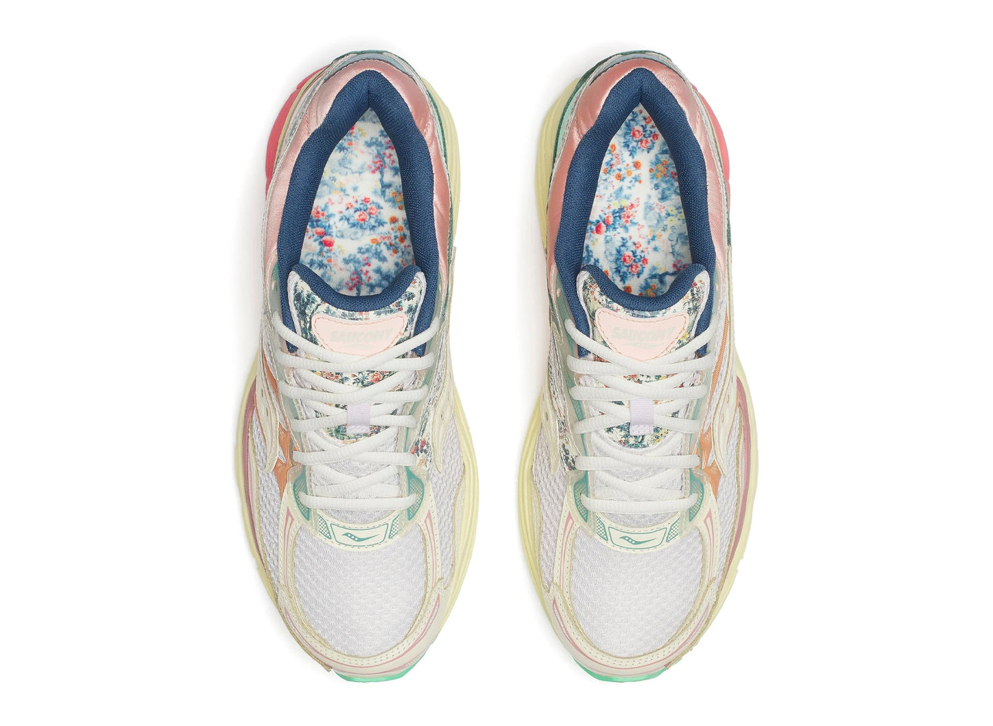 Saucony Progrid Omni 9 in Beige / Blue