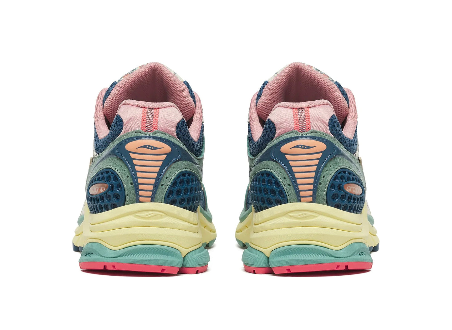 Saucony Progrid Triumph 4 in Blue / Beige