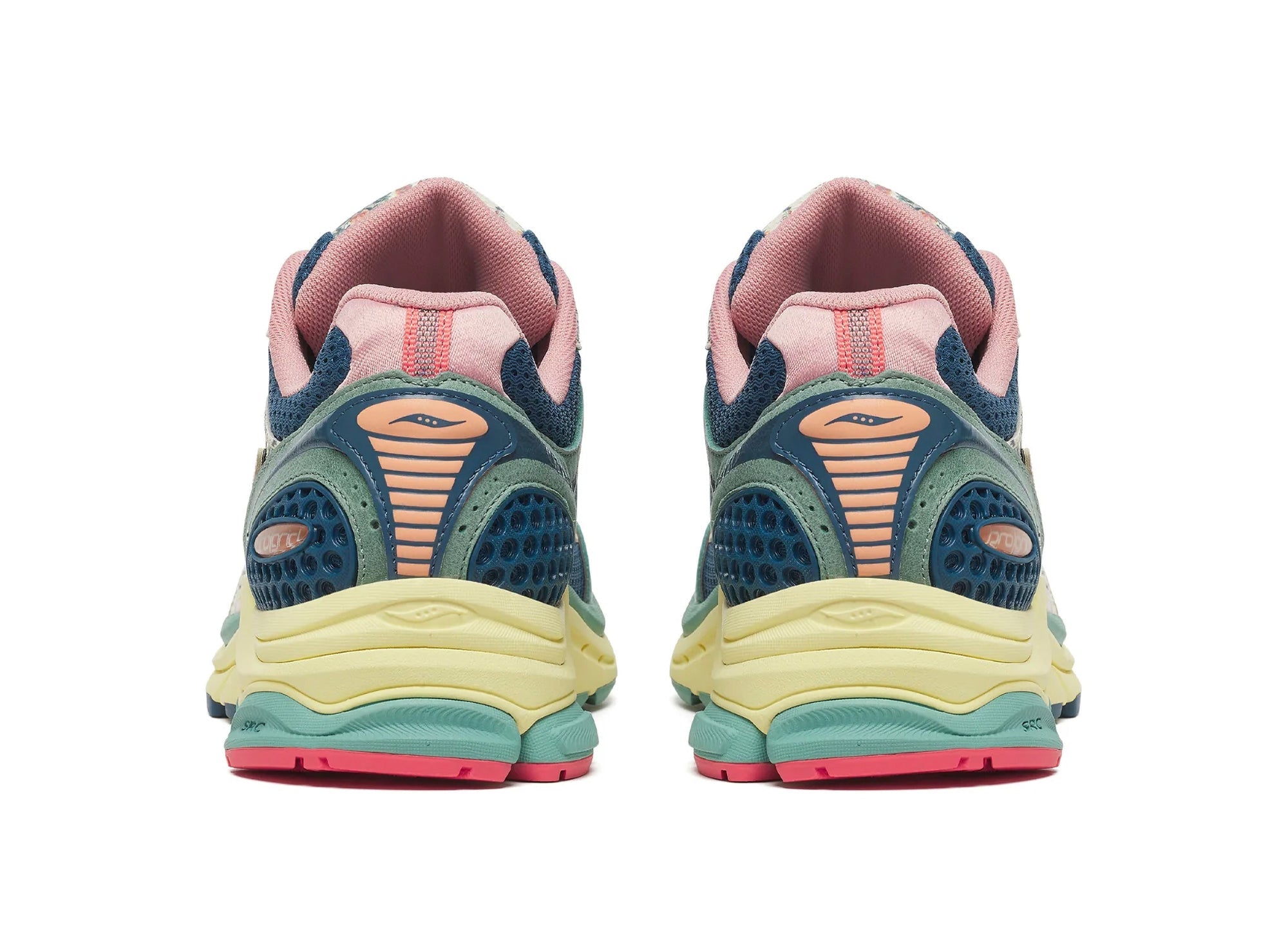 Saucony Progrid Triumph 4 in Blue / Beige