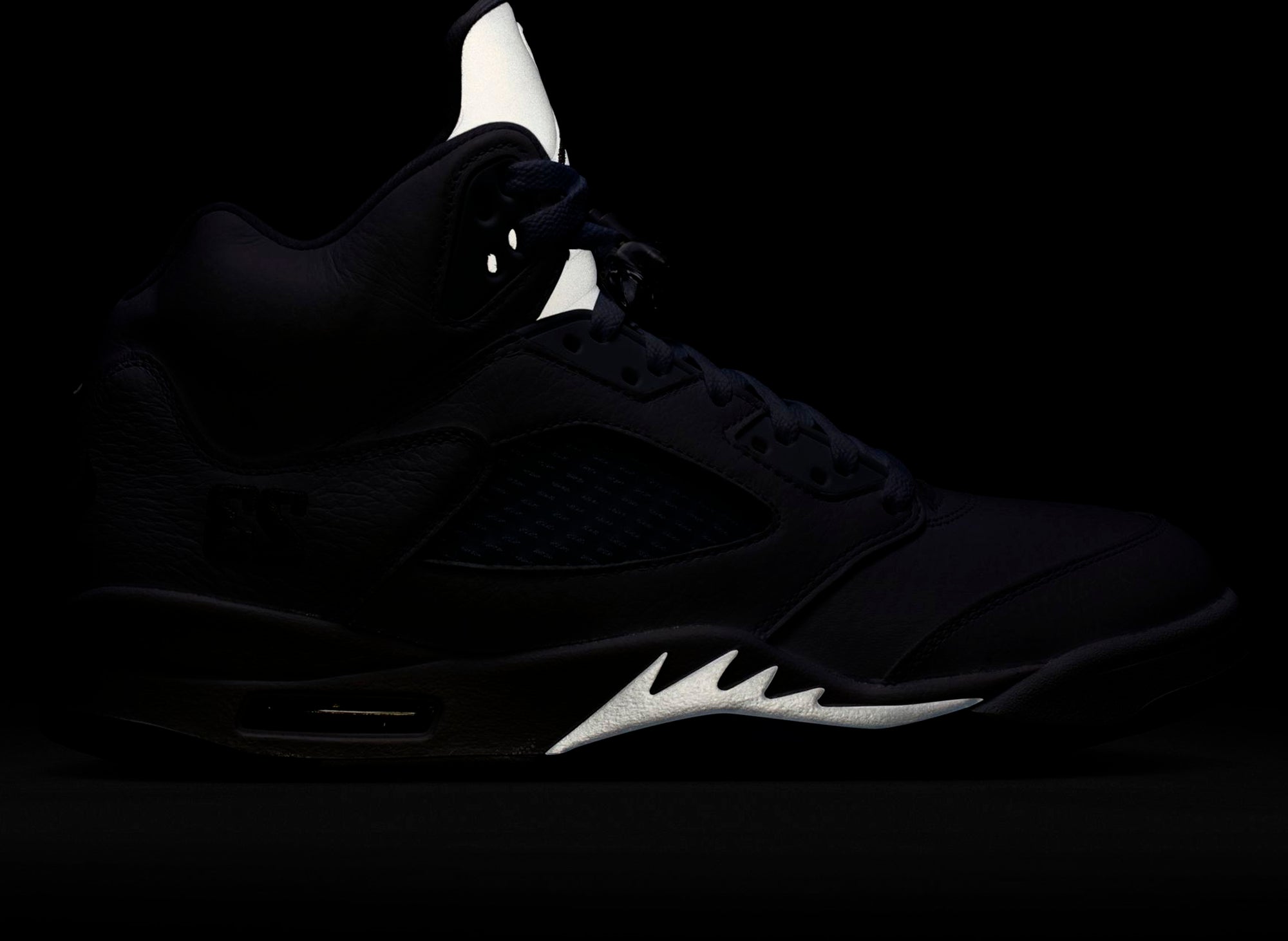 Air Jordan 5 Retro OG "White Metallic"