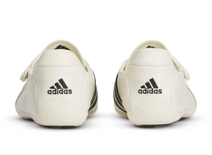 Adidas PW Yoga Vario Flat Earther in Chalk White / Core Black