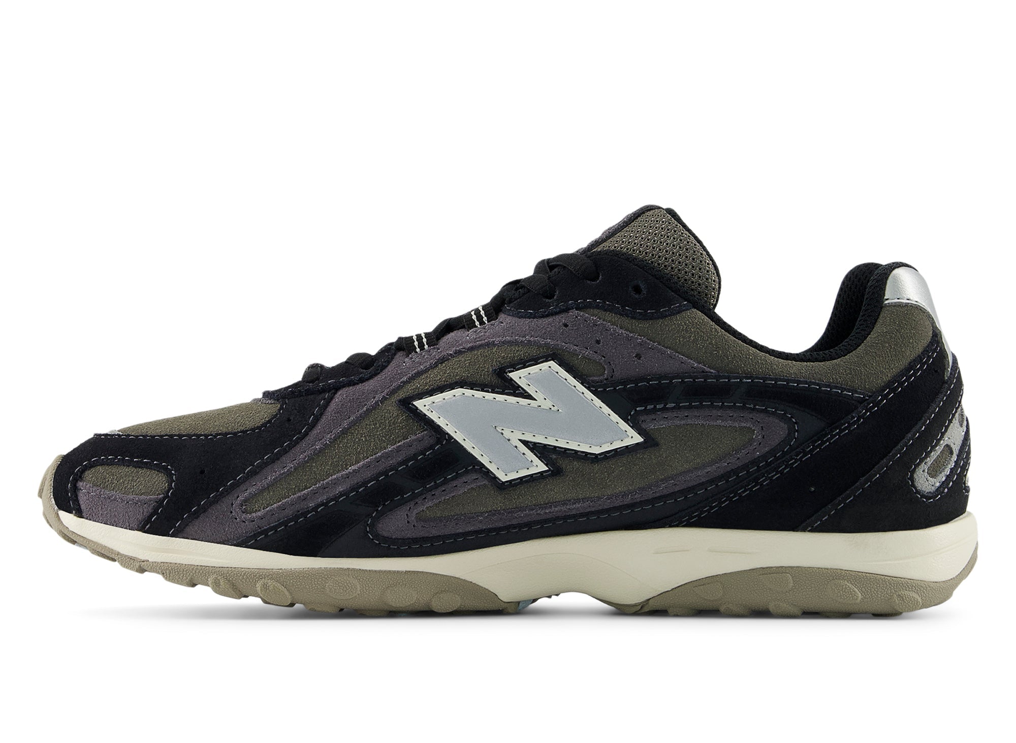 New Balance 204L U204L5WZ in Black / Magnet
